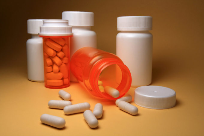 Low rate of arrhythmia in COVID-19 patients undergoing short-term hydroxychloroquine treatment