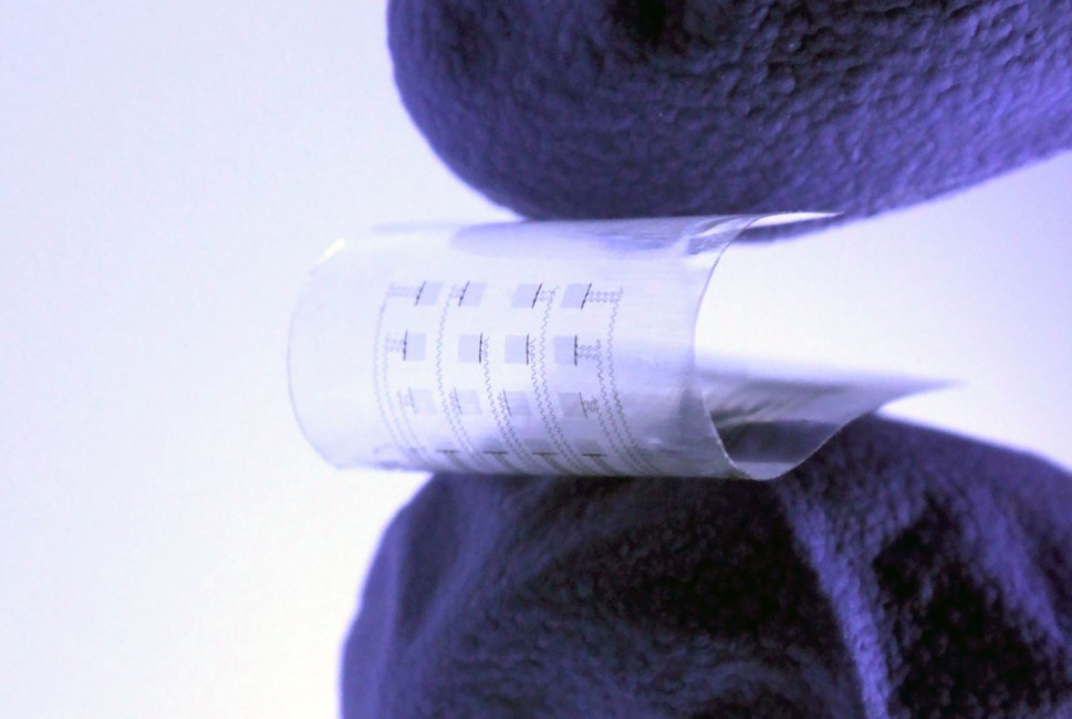 Researchers develop flexible bioresorbable monitor for cardiac patients