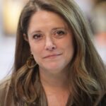 Caroline Bravo thumbnail